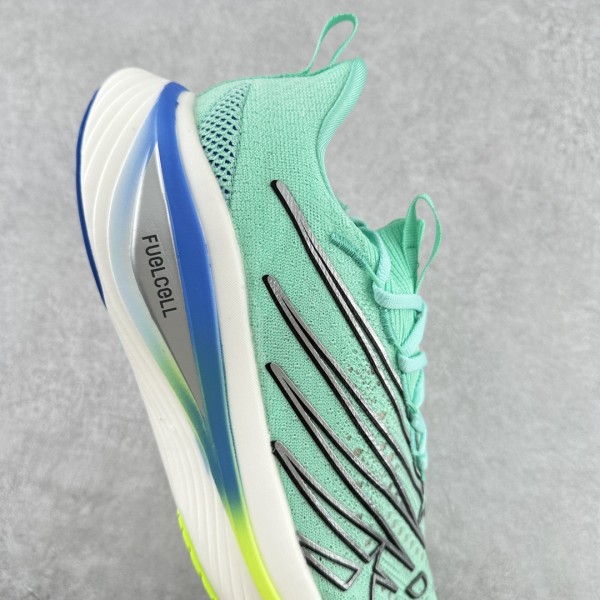 New Balance FuelCell SC Elite V3 Bright Mint Pixel Green