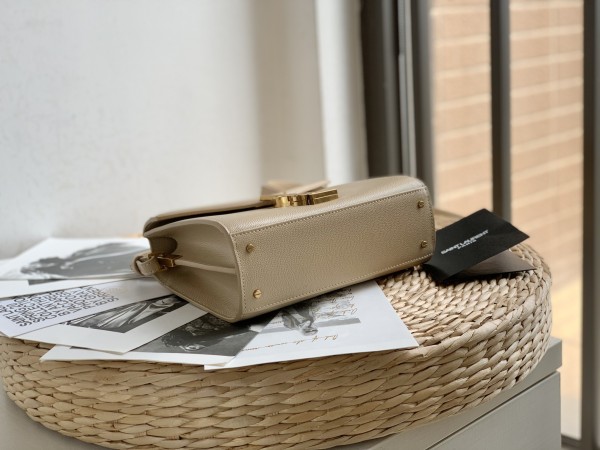 Handbags  SAINT LAURENT 602716 size 20x16x7.5 cm