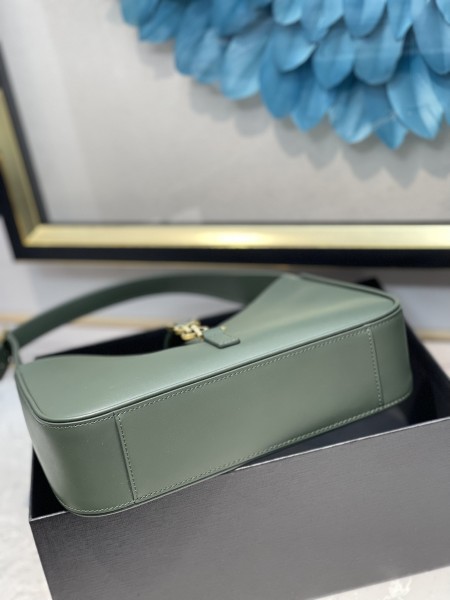 Handbags  SAINT LAURENT 657228 size 24.5x16x6 cm