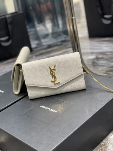 Handbags SAINT LAURENT 607788 size 19x12x4 cm