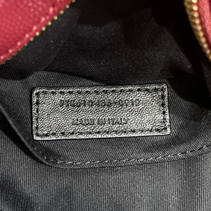 Handbags SAINT LAURENT 610436 size 17x17x5.5 cm