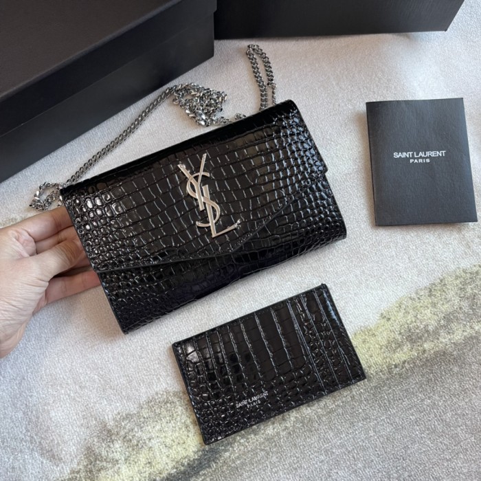 Handbags SAINT LAURENT 607788 size 19x12x4 cm