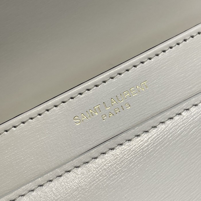 Handbags  SAINT LAURENT 634306 size 19x13x5 cm