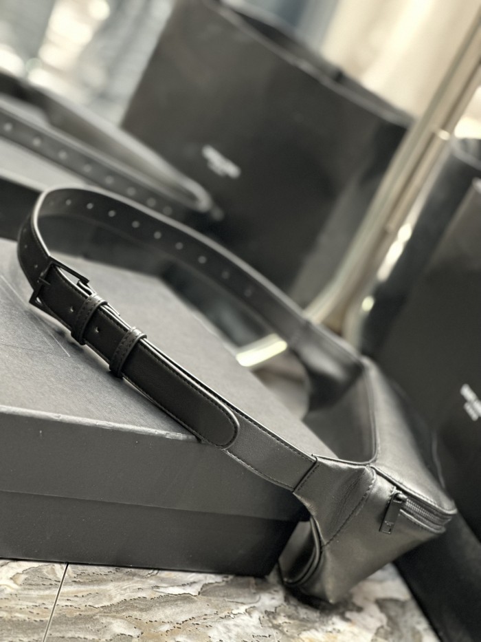 Handbags SAINT LAURENT 569737 size 25×14×3.5 cm