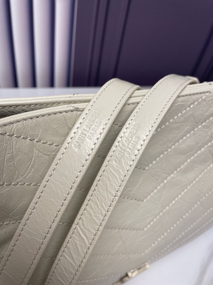 Handbags SAINT LAURENT 577999 size 33x27x11.5 cm