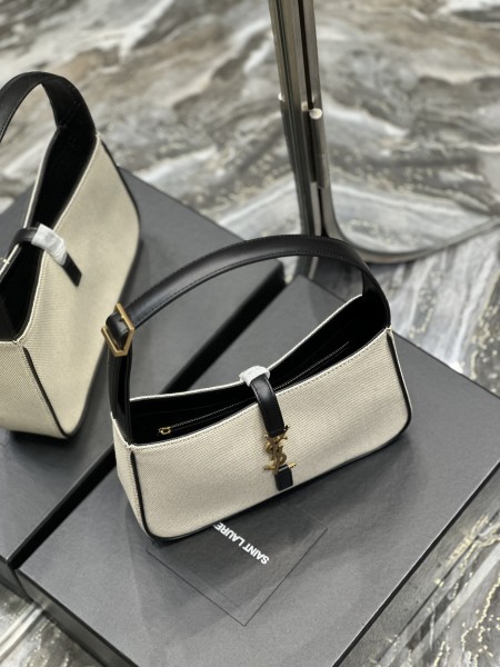 Handbags SAINT LAURENT 657228 size 25X14X6 cm