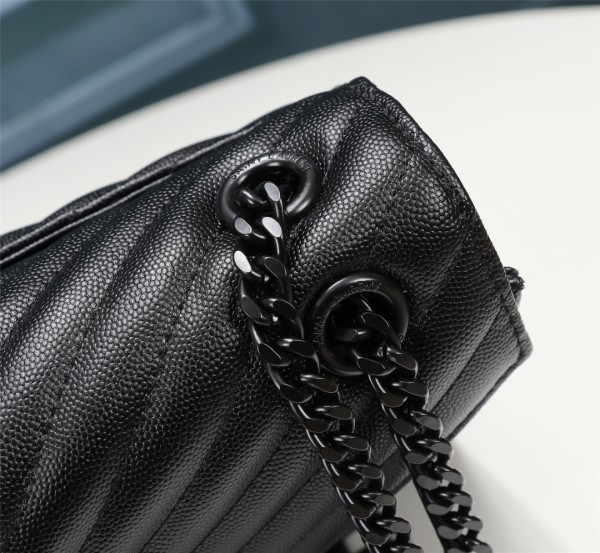 Handbags SAINT LAURENT 26588 size 30x20X6 cm