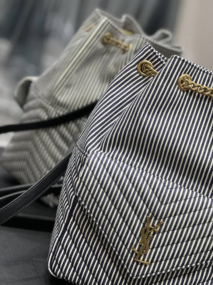 Handbags SAINT LAURENT 672609 size 22×29×15 cm