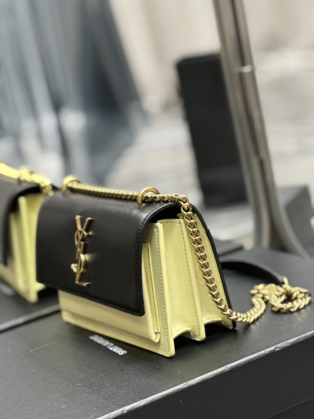 Handbags SAINT LAURENT 441972 size 19×13×8 cm 