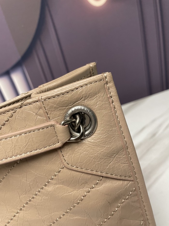 Handbags SAINT LAURENT 577999 size 33x27x11.5 cm