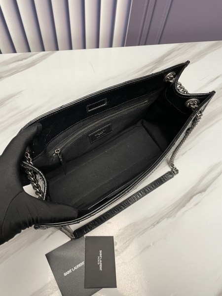 Handbags SAINT LAURENT 577999 size 33x27x11.5 cm