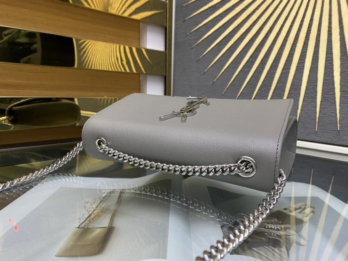 Handbags SAINT LAURENT 469390 size 20x12.5x5 cm