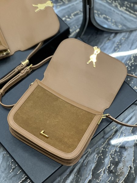 Handbags SAINT LAURENT 635025 size 22x18x5 cm