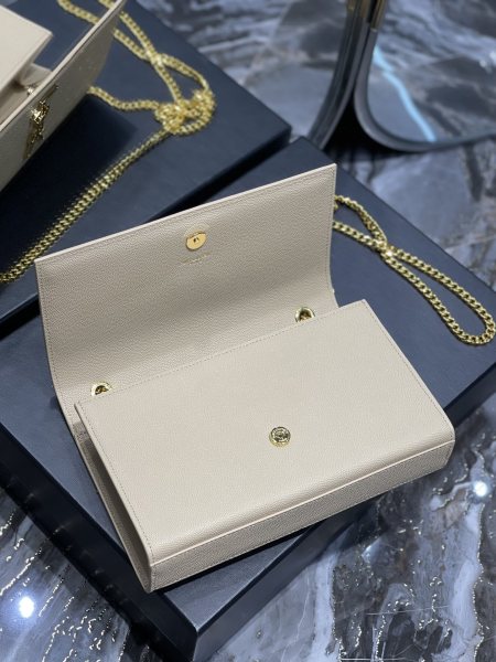 Handbags SAINT LAURENT 364021 size 24x14.5x5 cm