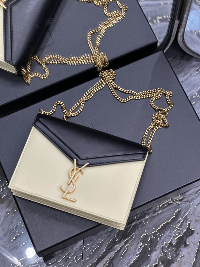 Handbags SAINT LAURENT 532750 size 22x16.5x5.5 cm