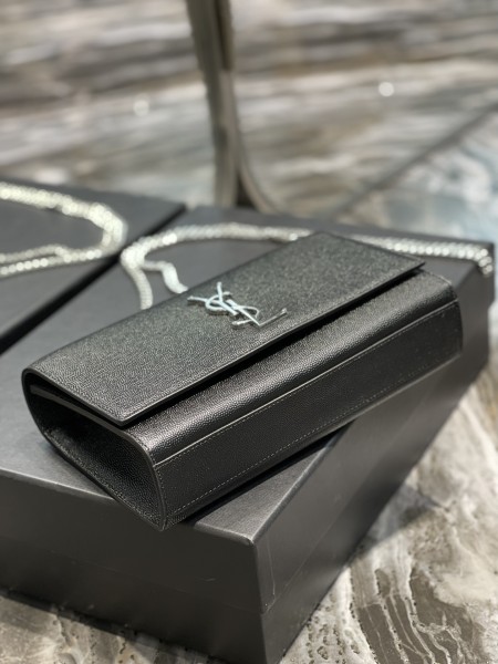 Handbags SAINT LAURENT 364021 size 24x14.5x5 cm