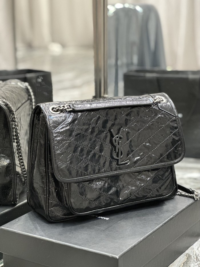 Handbags SAINT LAURENT 498830 size 32x23x9 CM 