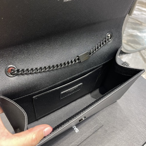 Handbags SAINT LAURENT 364021 size 24x14.5x5 cm