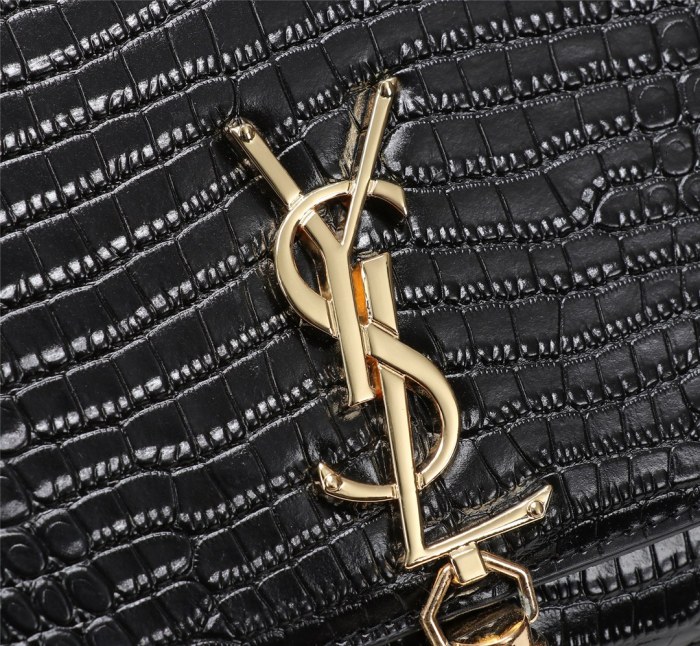 Handbags SAINT LAURENT 26700 size 24*5.5*14.5 cm