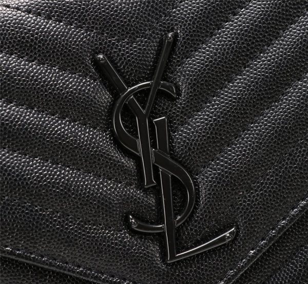 Handbags SAINT LAURENT 26801 size 22.5x14x4 cm