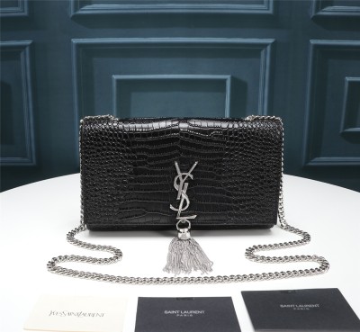 Handbags SAINT LAURENT 26700 size 24*5.5*14.5 cm