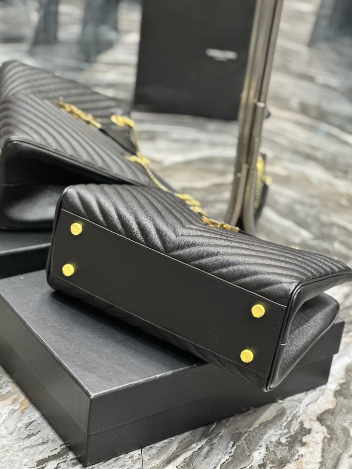 Handbags SAINT LAURENT 668900 size 33×22×15 cm