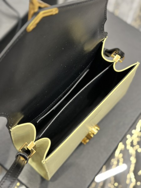 Handbags SAINT LAURENT 602716 size 20×16×7.5 cm