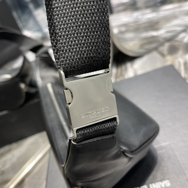 Handbags SAINT LAURENT 505671 size 26x12.5x7.5 cm