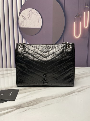 Handbags SAINT LAURENT 577999 size 33x27x11.5 cm