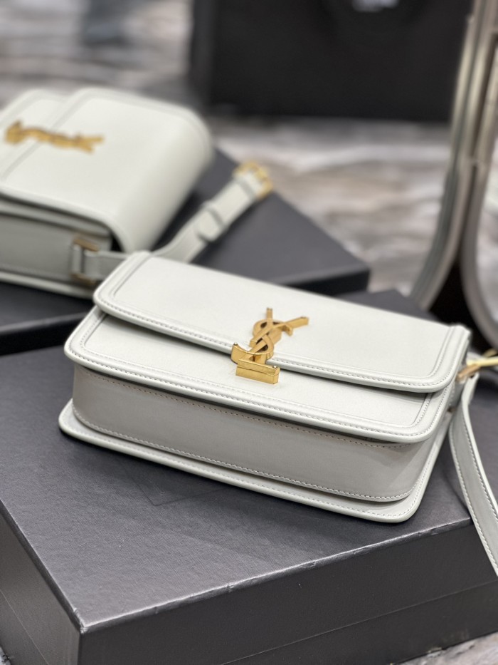 Handbags SAINT LAURENT 634305 size 23x16x6 cm