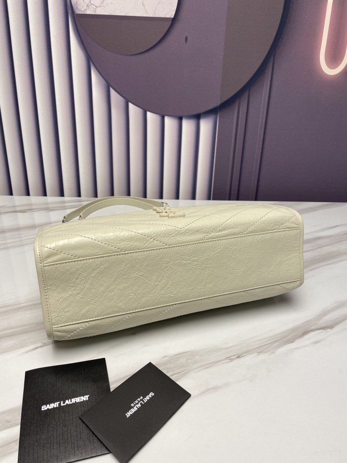 Handbags SAINT LAURENT 577999 size 33x27x11.5 cm