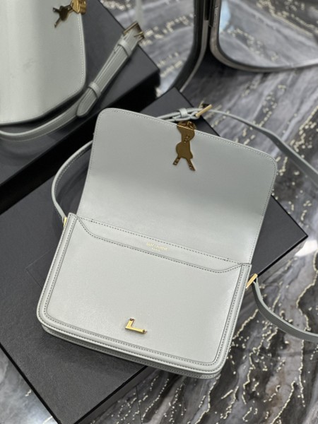 Handbags SAINT LAURENT 634305 size 23x16x6 cm