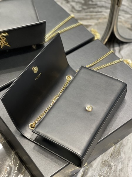 Handbags SAINT LAURENT 364021 size 24x14.5x5 cm