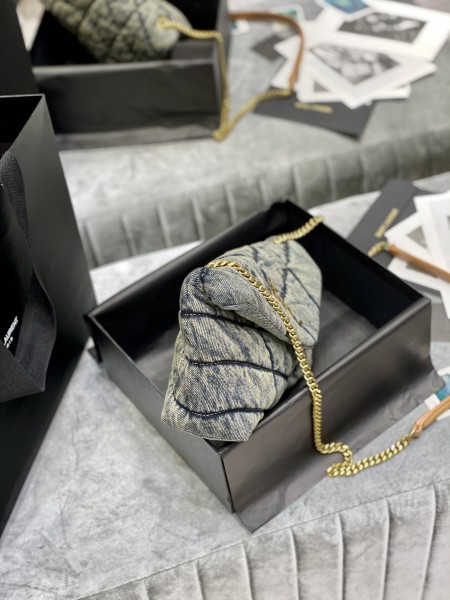 Handbags SAINT LAURENT 610436 size 23×15.8×5.8 cm