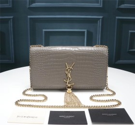 Handbags SAINT LAURENT 26700 size 24*5.5*14.5 cm