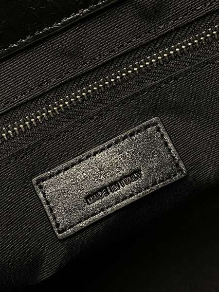 Handbags SAINT LAURENT 577999 size 33x27x11.5 cm