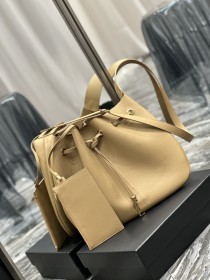 Handbags SAINT LAURENT 697941 size 44×33×2.5 cm