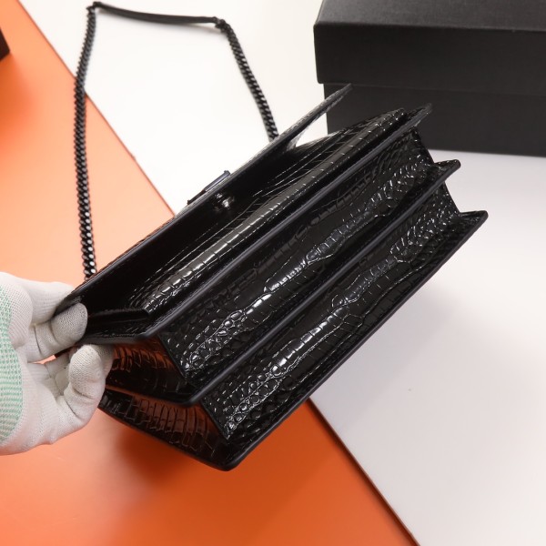 Handbags SAINT LAURENT 442906 size 22x8x16 cm