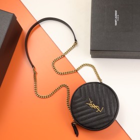 Handbags SAINT LAURENT 610436 size 17x17x5.5 cm