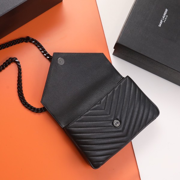 Handbags SAINT LAURENT 392737 size 24x17x6 cm