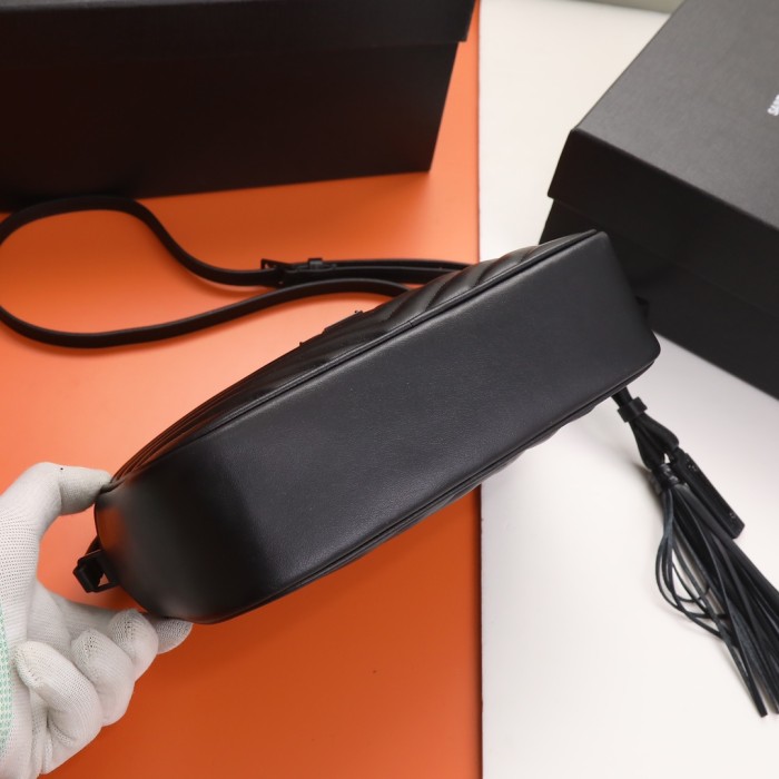 Handbags SAINT LAURENT 520534 size 23x16x6 cm