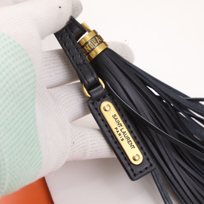 Handbags SAINT LAURENT 422906 size 23x16x6 cm