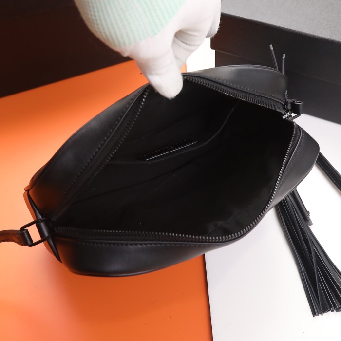 Handbags SAINT LAURENT 520534 size 23x16x6 cm