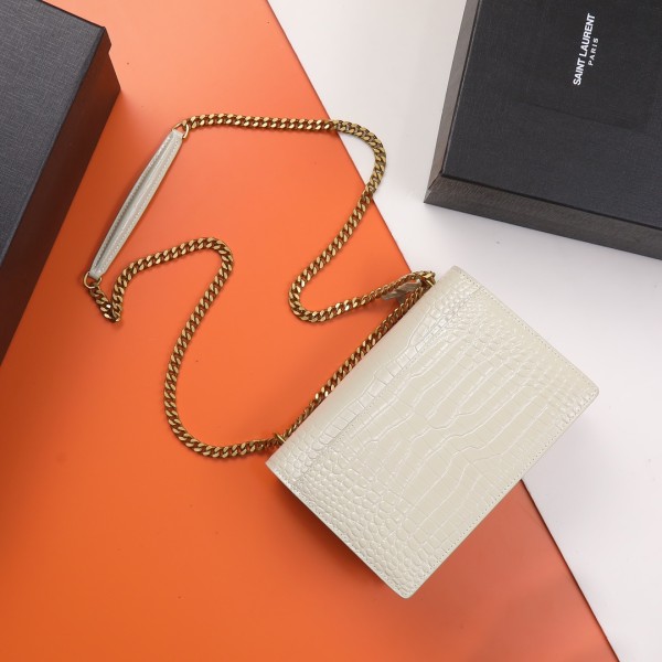 Handbags SAINT LAURENT 422906 size 22x8x16 CM