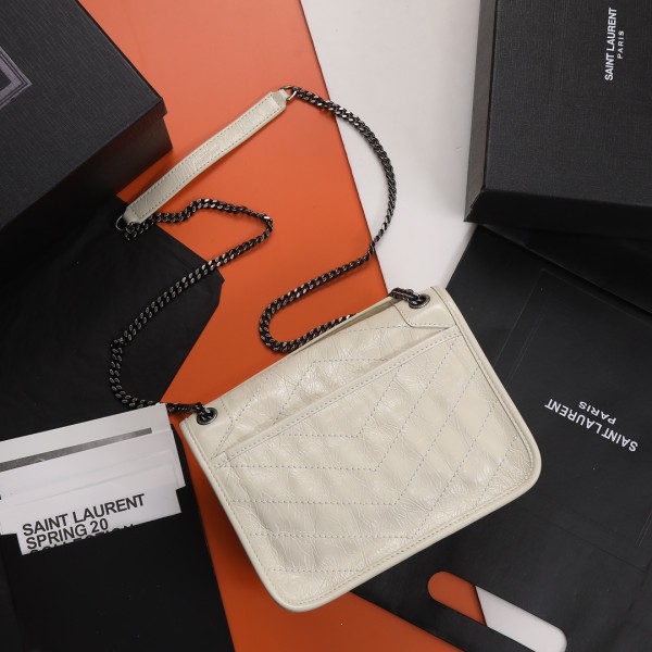 Handbags SAINT LAURENT 533037 size 22x16.5x12 cm