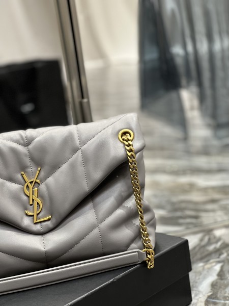 SAINT LAURENT PUFFER Shoulder Bags 577475-1EL07-1112 size L35*W13.5*H23cm