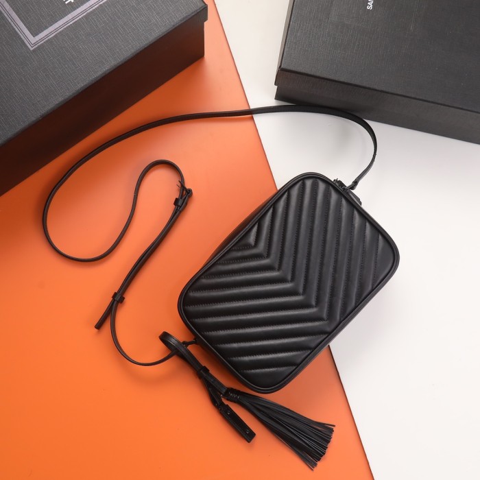 Handbags SAINT LAURENT 520534 size 23x16x6 cm