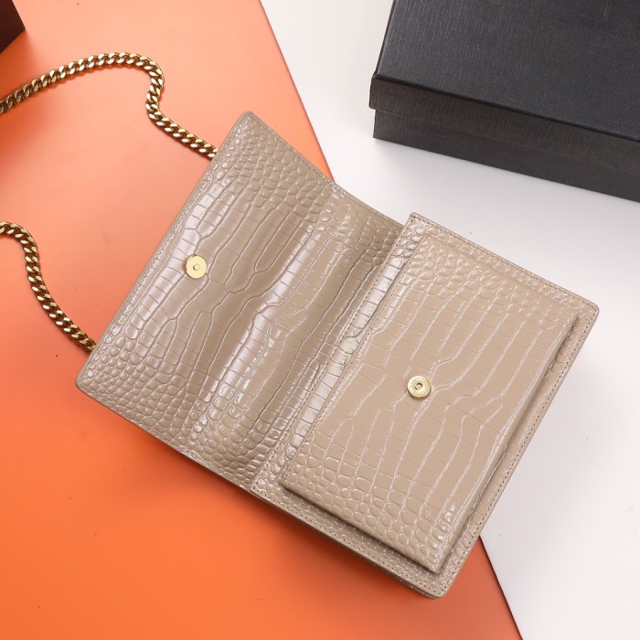 Handbags SAINT LAURENT 422906 size 22x8x16 CM