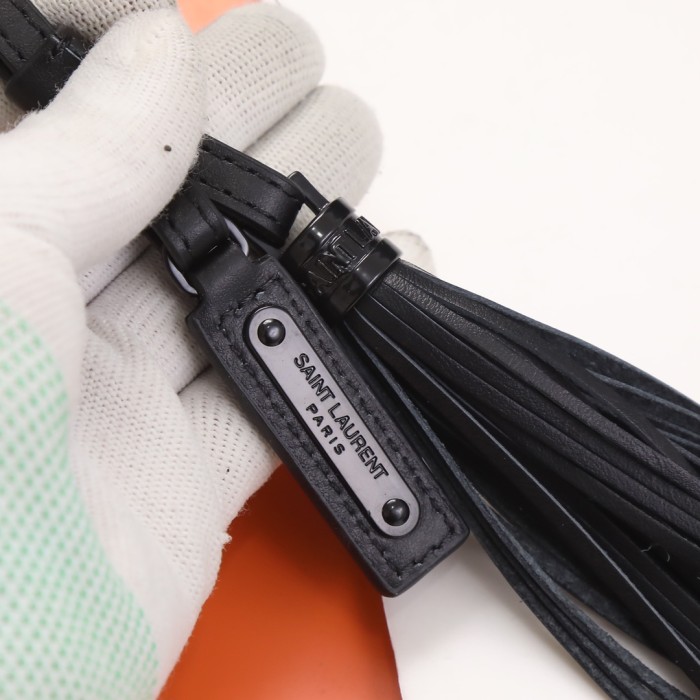 Handbags SAINT LAURENT 520534 size 23x16x6 cm