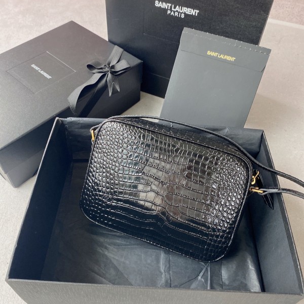 Handbags SAINT LAURENT 520534 size 23x16x6 cm